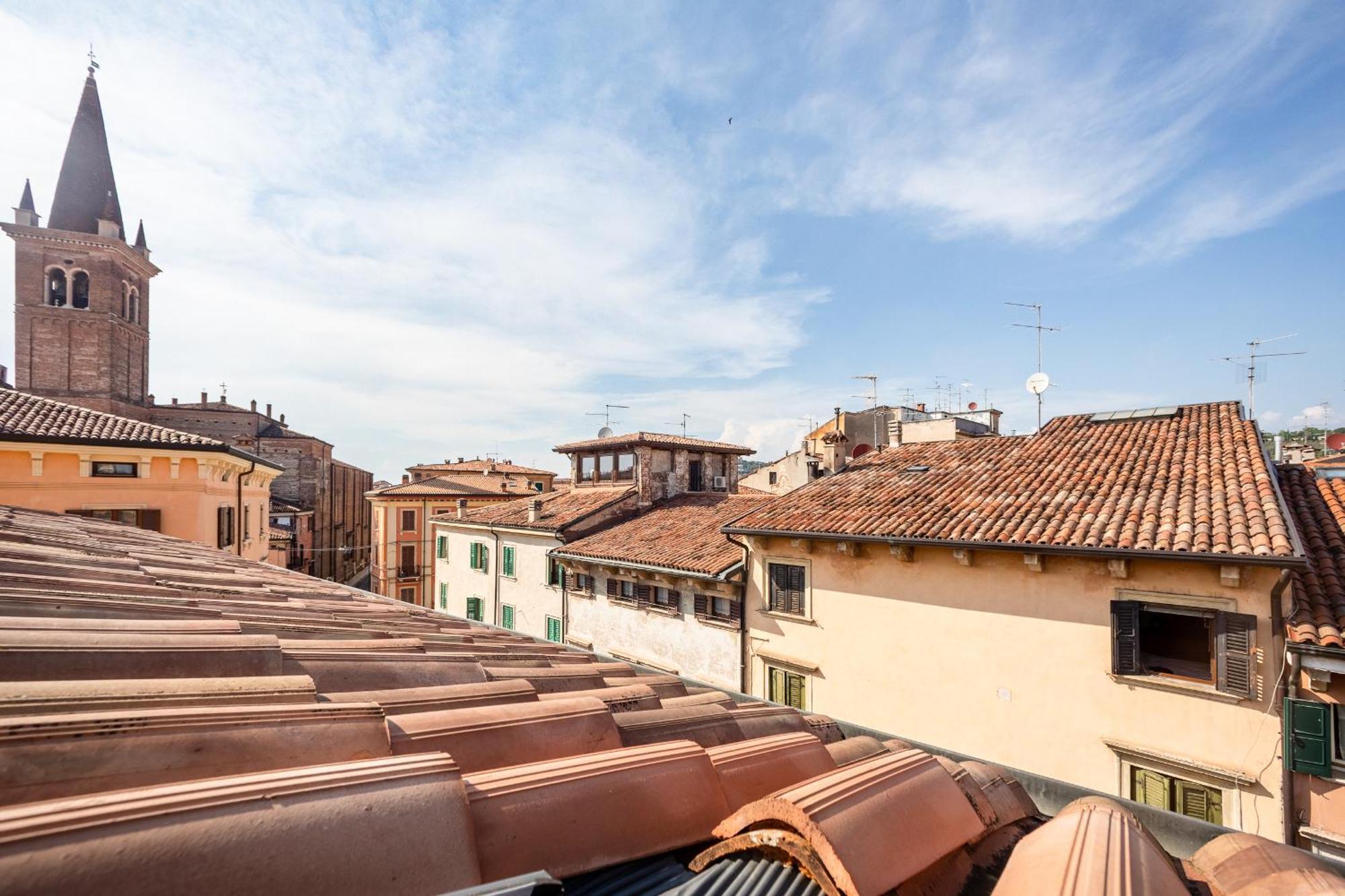 Italstay - La Casa Di Giuly Verona Bagian luar foto